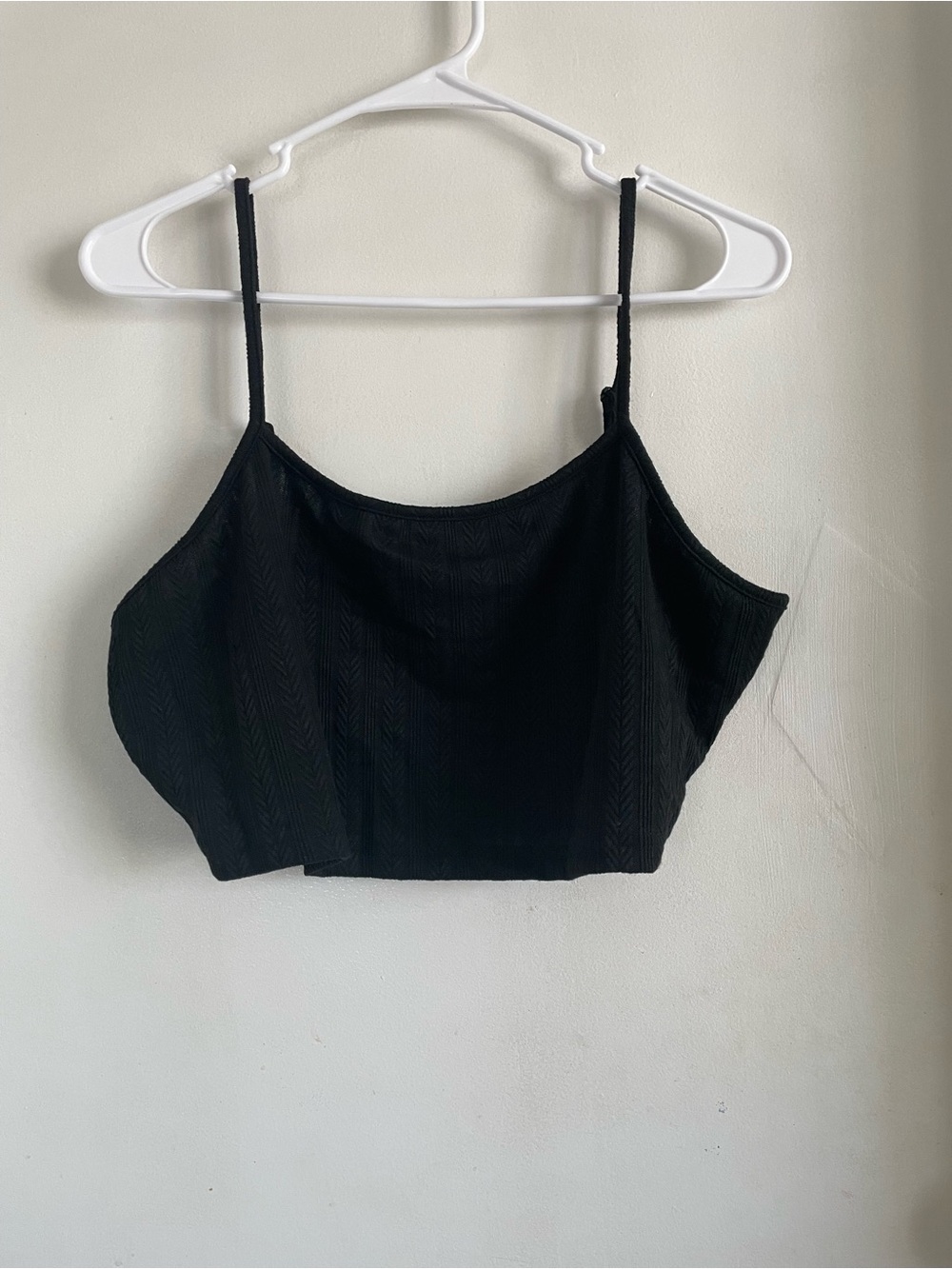 SHEIN Black Ribbed Cropped Spaghetti Strap Cami